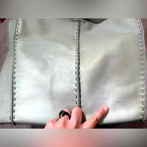 Loz Feliz Large Slouchy Leather Tote in Meadow - Picture 9 of 13